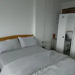 Double Room In A Cosy Flat In Tooting